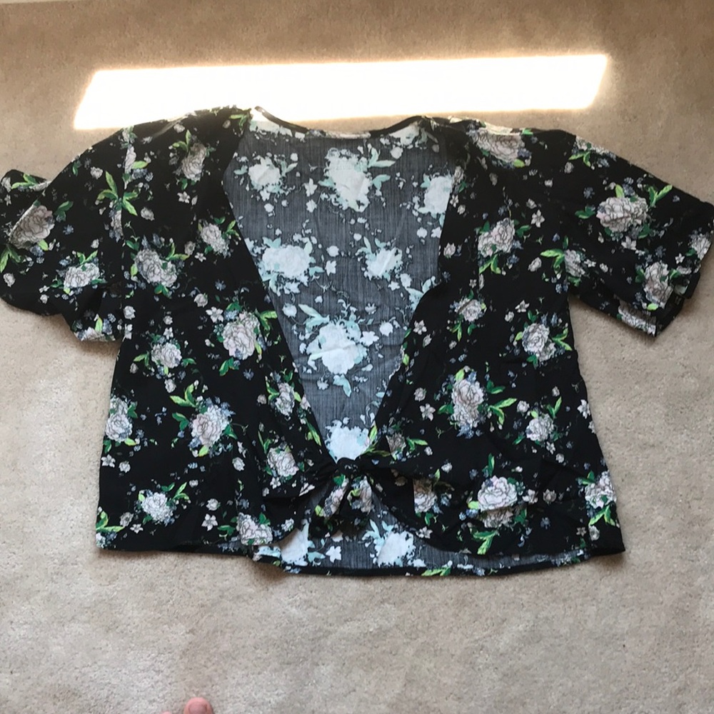 Short sleeve shirt